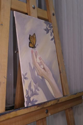 Monarch Butterfly at the Fingertips Oil Painting — photo 4